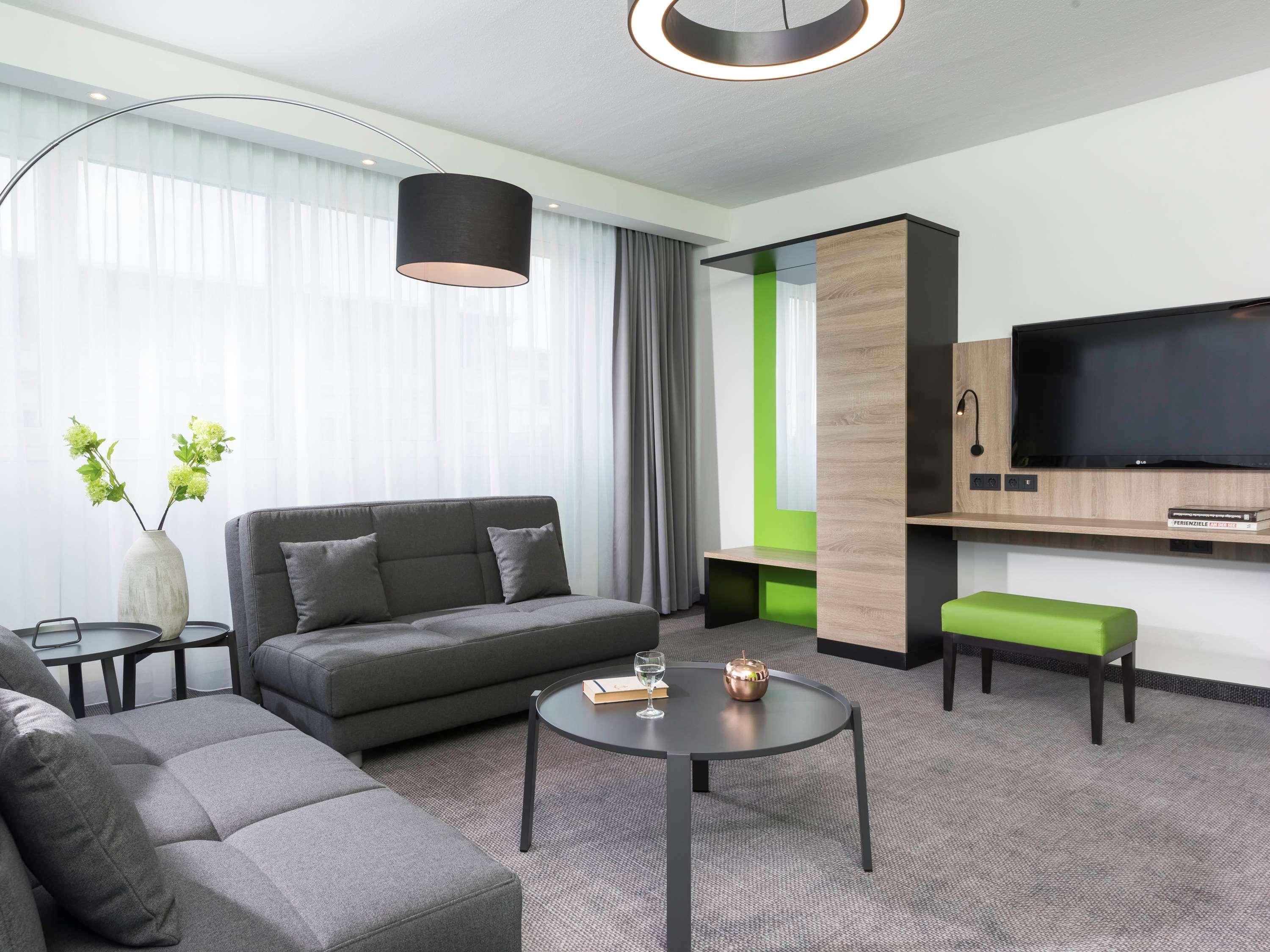 Отель Ibis Styles Halle Галль Экстерьер фото